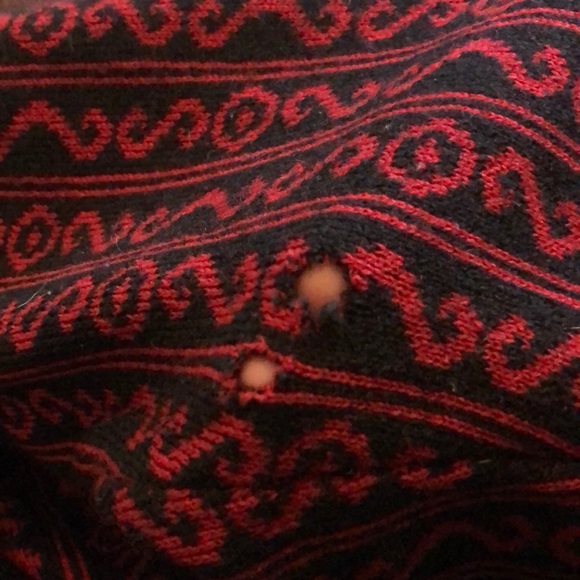 100% Wool Sweater - Picture 3 of 4